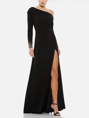 NWT Mac Duggal Black Off Shoulder Jeweled Cuff Gown Sz 2 Slit Formal Dress 12231